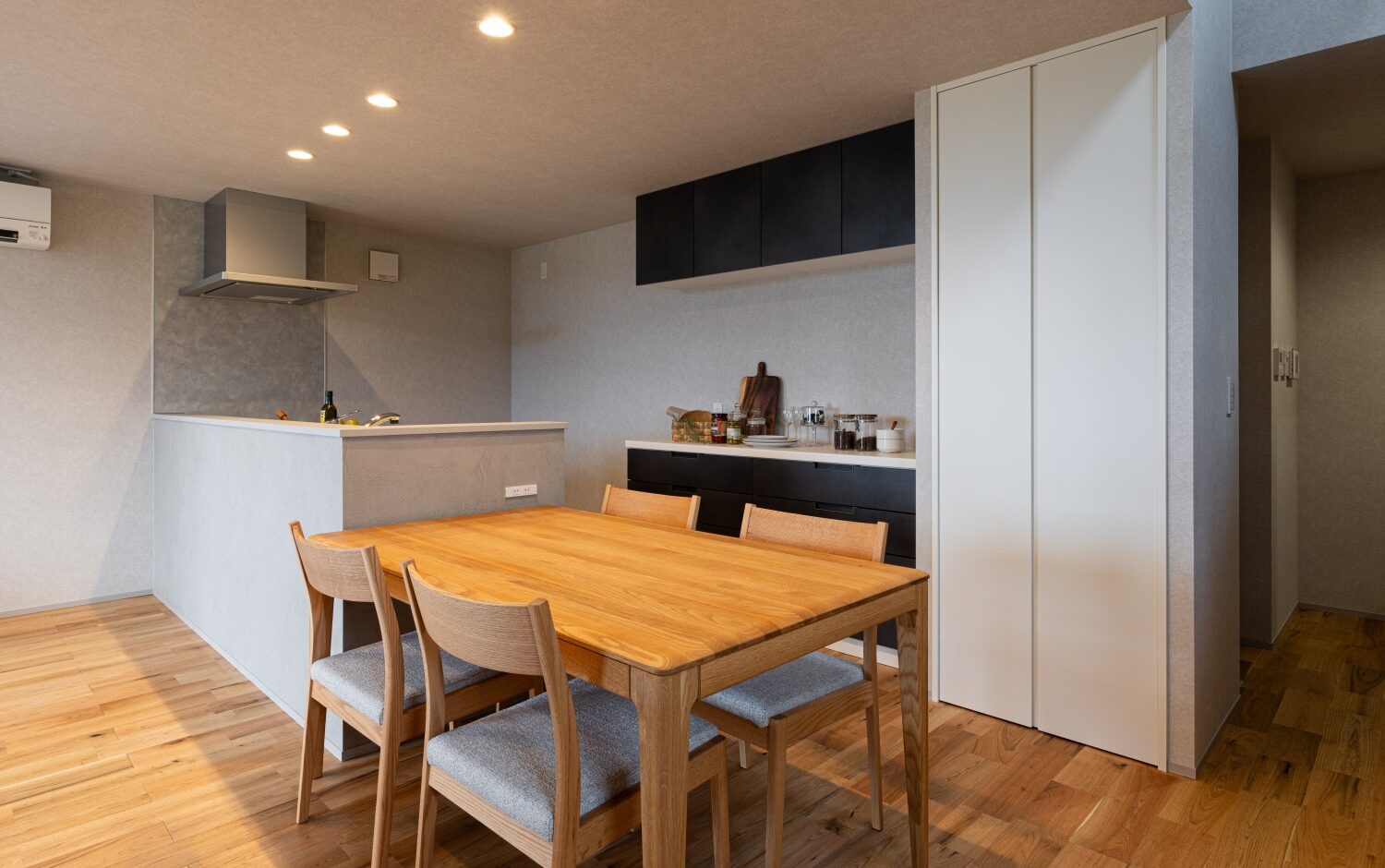 収納と家事動線にこだわった、暮らしやすい住まい